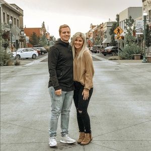 Meet your Posher, Lisa